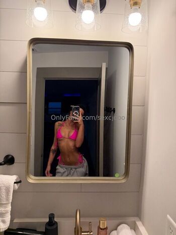 Full leaked Sexyjooo private onlyfans photo