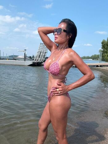 Full leaked Sexypinayofficial private onlyfans photo