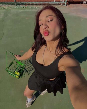 Full leaked Seymaugurr page private onlyfans photo