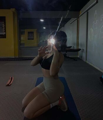 Full leaked Seymaugurr private onlyfans photo