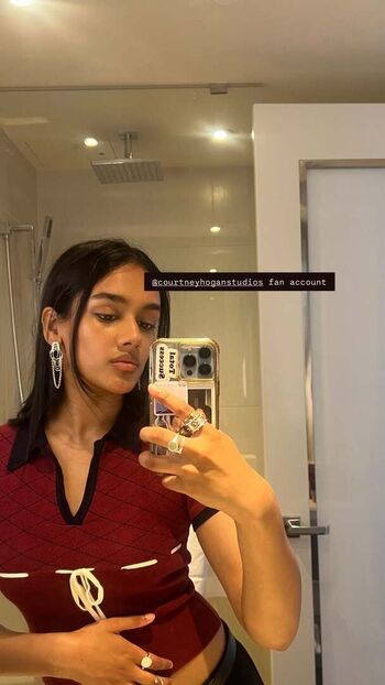 Full leaked Shabana azeez private onlyfans photo
