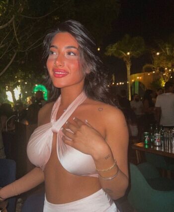 Full leaked Shadiabaghdadi private onlyfans photo