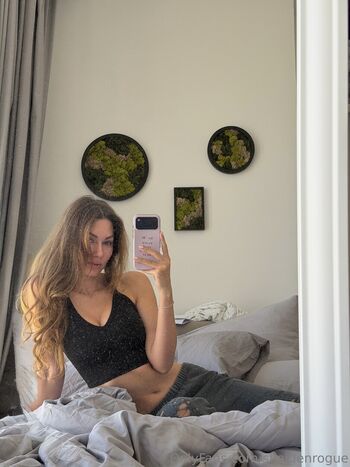 Full leaked Shaiden rogue private onlyfans photo