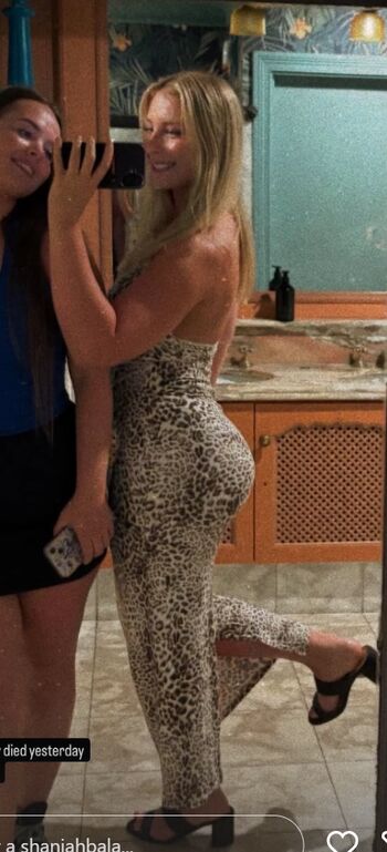 Full leaked Shaniahbala private onlyfans photo