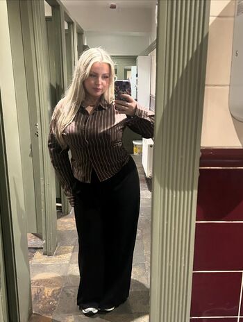 Full leaked Shannon ross private onlyfans photo