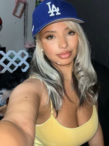Full leaked Shantale private onlyfans photo