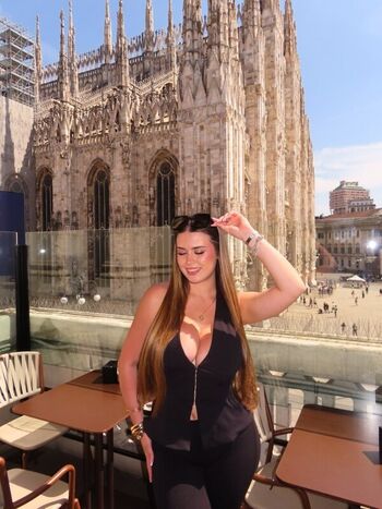 Shantall Calore Fernandez