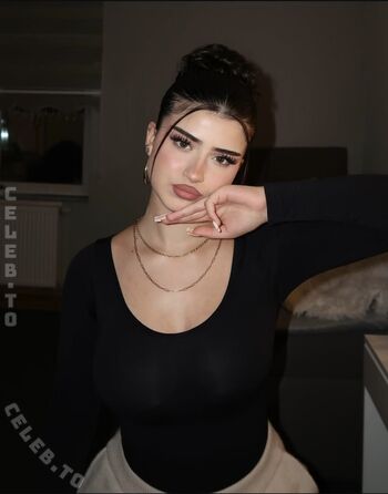 Full leaked Shathi private onlyfans photo