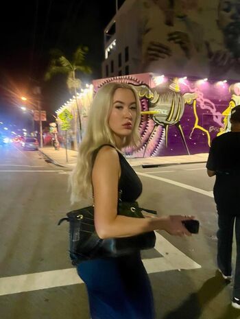 Full leaked Shaunagames private onlyfans photo