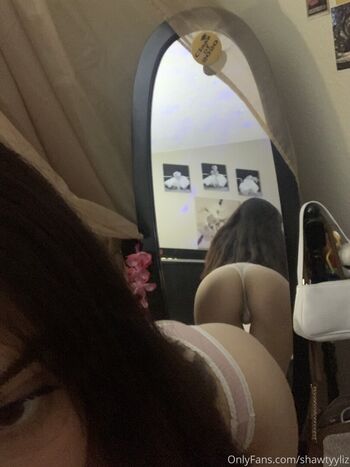 Full leaked Shawtyyliz private onlyfans photo