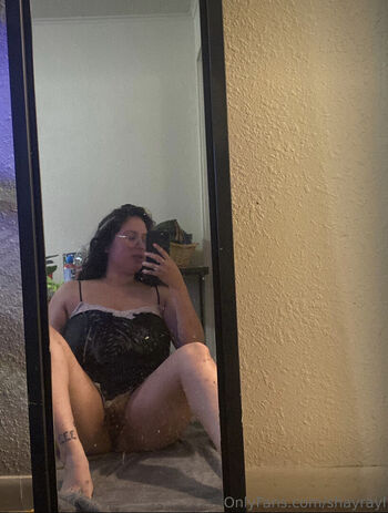 Full leaked Shayrayl page private onlyfans photo