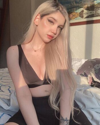 Full leaked Shcareta page private onlyfans photo