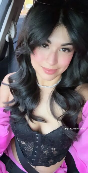 Full leaked She makes shoez private onlyfans photo