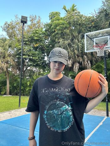 Full leaked Shea briar  page private onlyfans photo