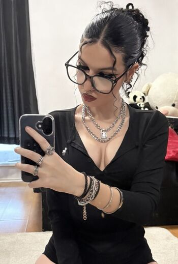 Full leaked Sheili vibes private onlyfans photo