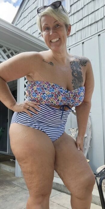 Full leaked Shellybelly private onlyfans photo