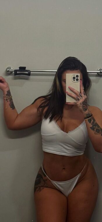 Full leaked Shesxclusive private onlyfans photo