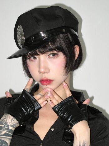 Full leaked Shiliuyelei page private onlyfans photo