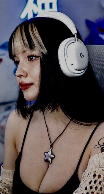 Full leaked Shini waifu private onlyfans photo