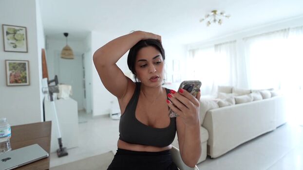 Full leaked Shirin azami private onlyfans photo