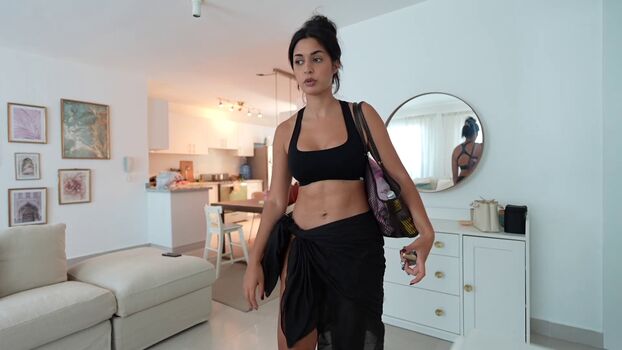 Full leaked Shirin azami private onlyfans photo