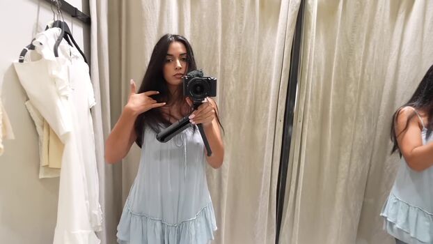 Full leaked Shirin azami page private onlyfans photo
