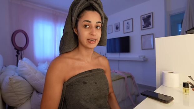 Full leaked Shirin azami page private onlyfans photo