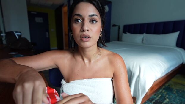 Full leaked Shirin azami page private onlyfans photo