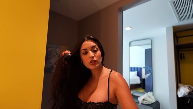 Full leaked Shirin azami private onlyfans photo
