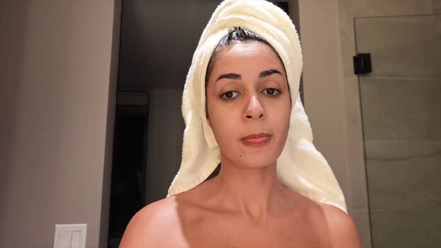 Full leaked Shirin azami page private onlyfans photo