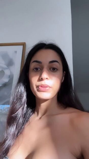Full leaked Shirin azami page private onlyfans photo