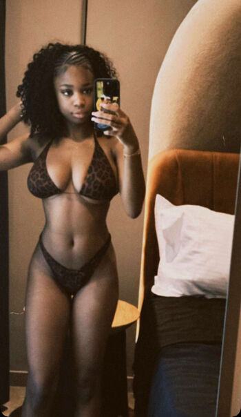 Full leaked Shona liz private onlyfans photo