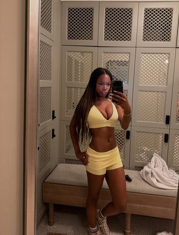 Full leaked Shona liz private onlyfans photo