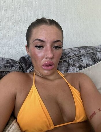 Full leaked Shona pickering page private onlyfans photo