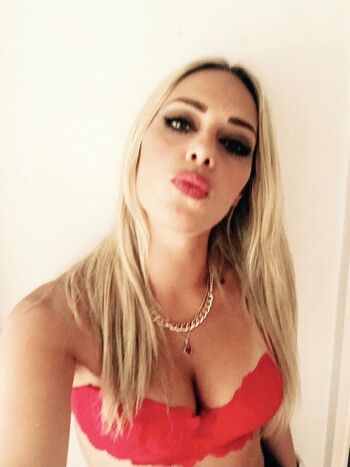 Full leaked Show your girlfriend page private onlyfans photo