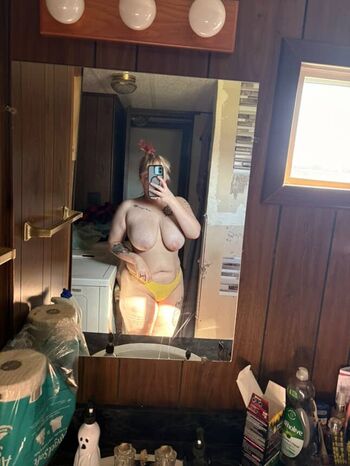 Full leaked Show your girlfriend private onlyfans photo