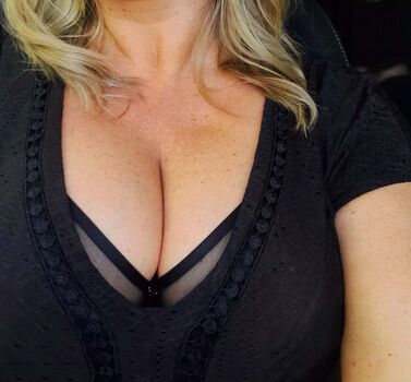 Full leaked Show your girlfriend page private onlyfans photo