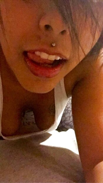 Full leaked Show your girlfriend page private onlyfans photo