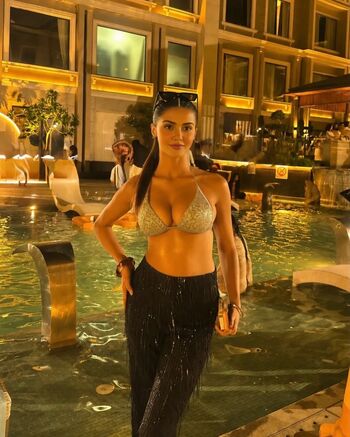 Full leaked Shruti arora private onlyfans photo