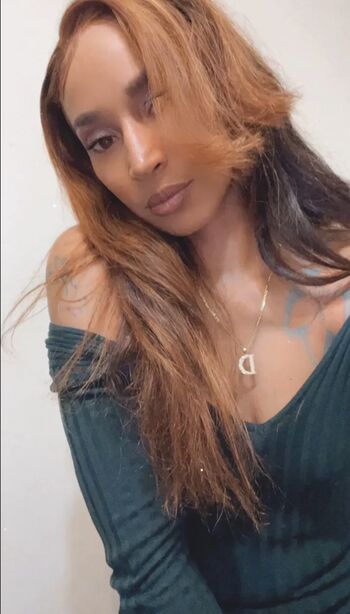 Full leaked Shuggabutt private onlyfans photo