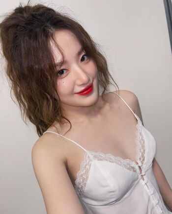 Full leaked Shuhua page private onlyfans photo