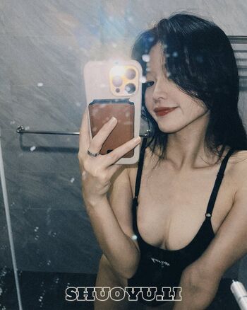 Full leaked Shuoyu li private onlyfans photo