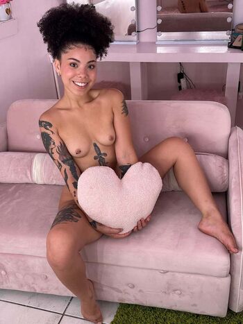 Full leaked Shweetnlow private onlyfans photo