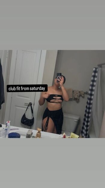 Full leaked Shylalobrutto private onlyfans photo