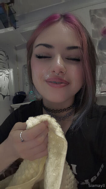 Full leaked Siamayll private onlyfans photo