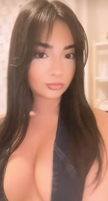 Full leaked Sienna sidhu private onlyfans photo