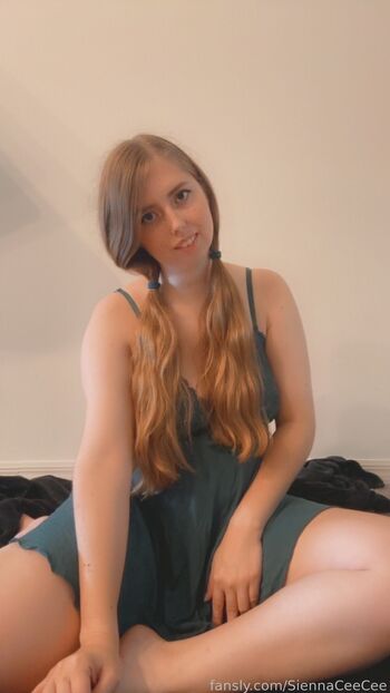 Full leaked Siennaceecee private onlyfans photo