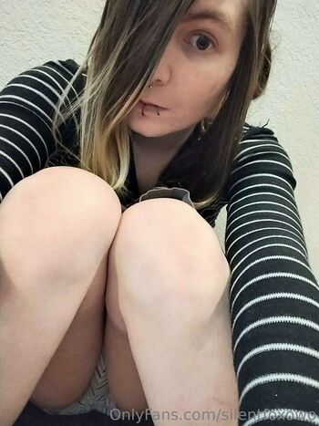 Full leaked Silentfoxowo private onlyfans photo