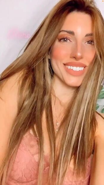 Full leaked Silvia private onlyfans photo