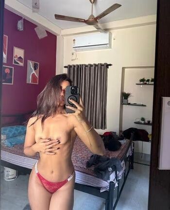 Full leaked Simi das private onlyfans photo